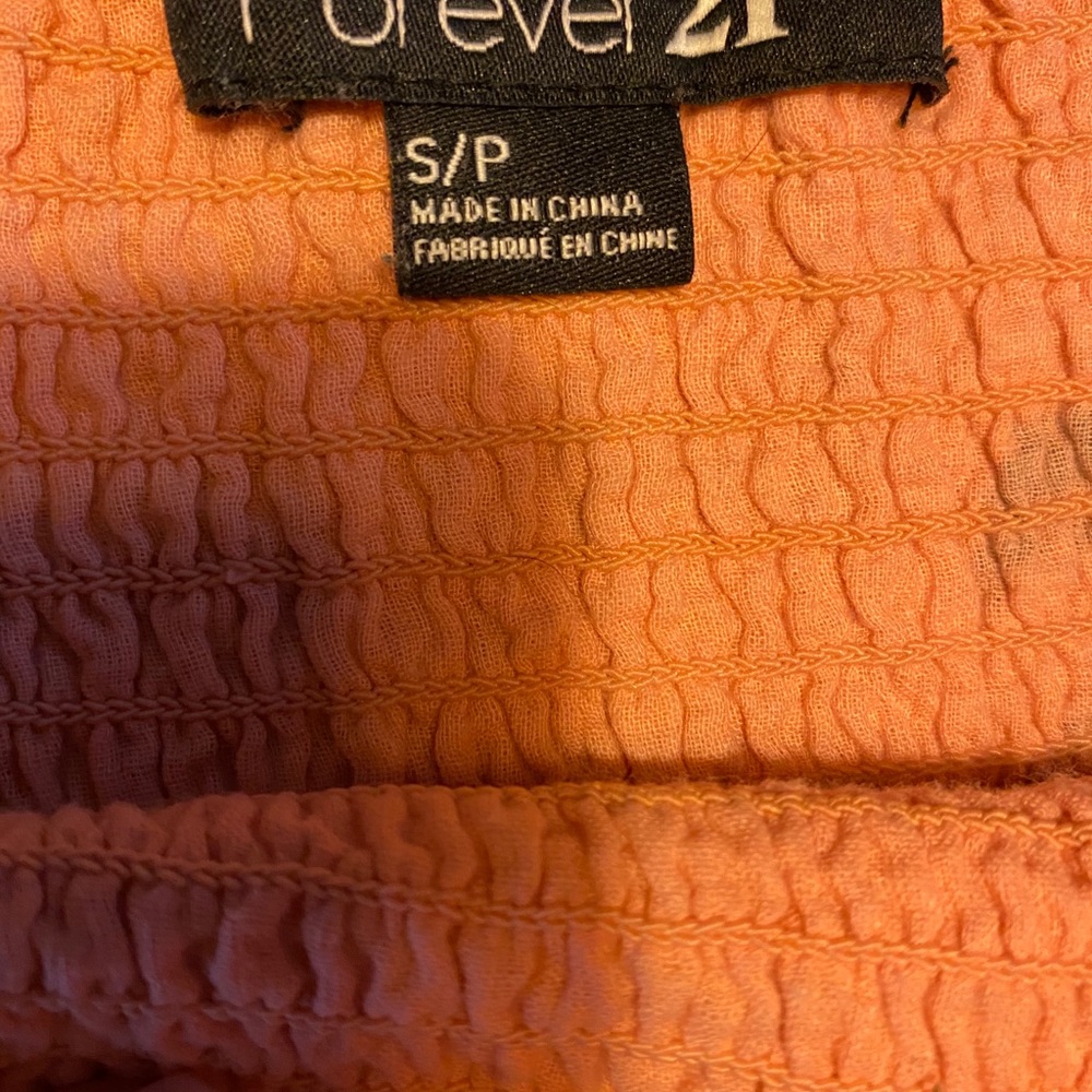 Pretty Summer Top! - Picture 2 of 2